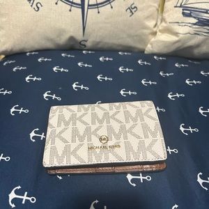 MK slim wallet. Used-like new.